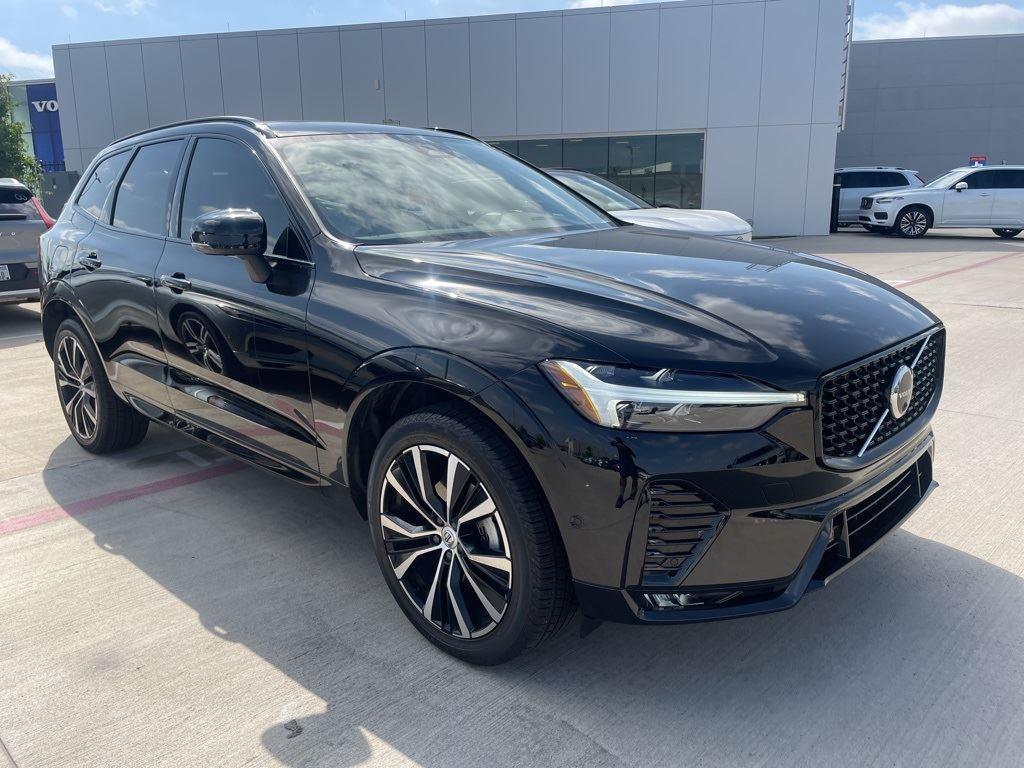 new 2025 Volvo XC60 car, priced at $55,385