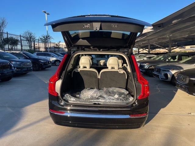 new 2025 Volvo XC90 Plug-In Hybrid car