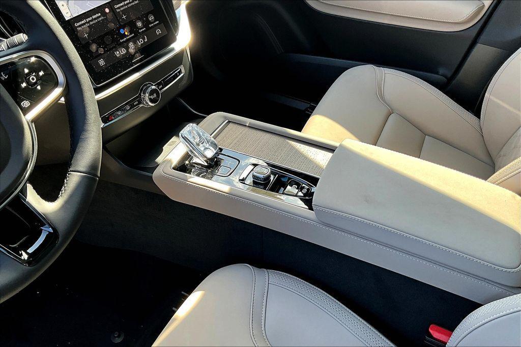 new 2026 Volvo XC90 car, priced at $71,780