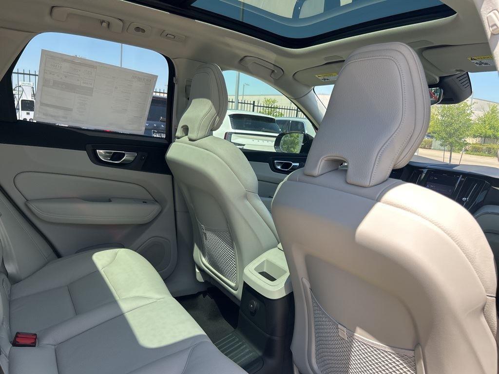 new 2025 Volvo XC60 Plug-In Hybrid car, priced at $51,510