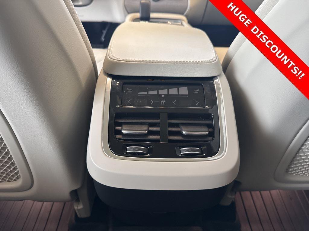 new 2025 Volvo XC90 car, priced at $67,265