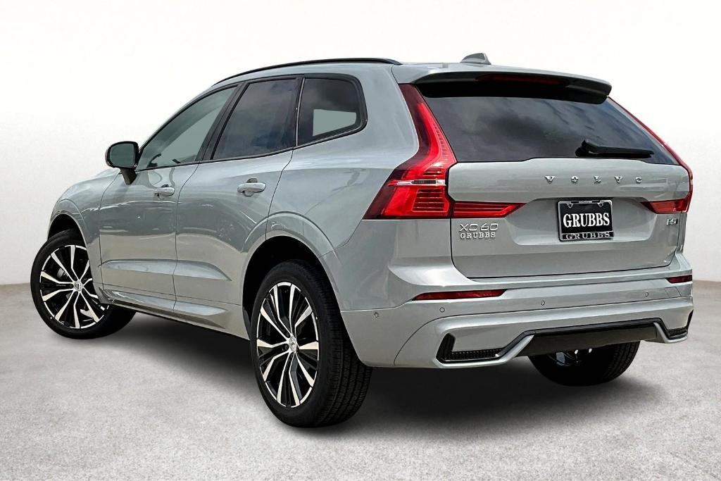 new 2025 Volvo XC60 car, priced at $55,765