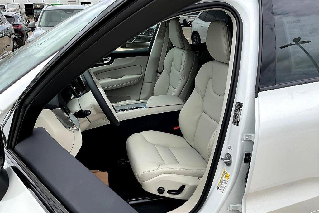 new 2025 Volvo XC60 car, priced at $55,360