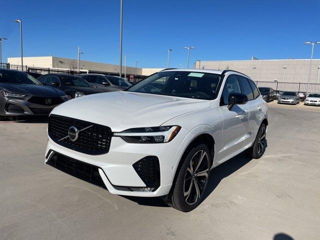 new 2025 Volvo XC60 car, priced at $59,885