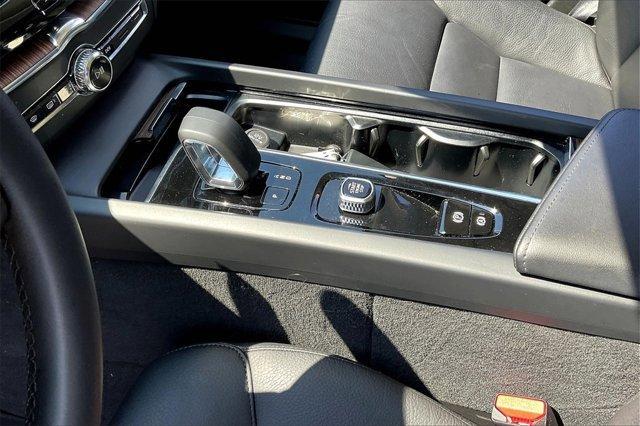 used 2023 Volvo XC60 car