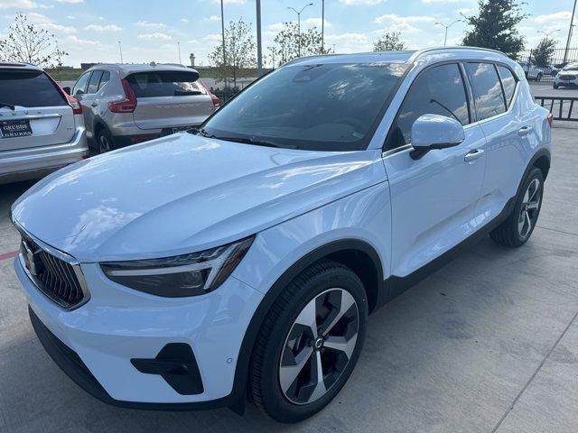 new 2025 Volvo XC40 car, priced at $48,315