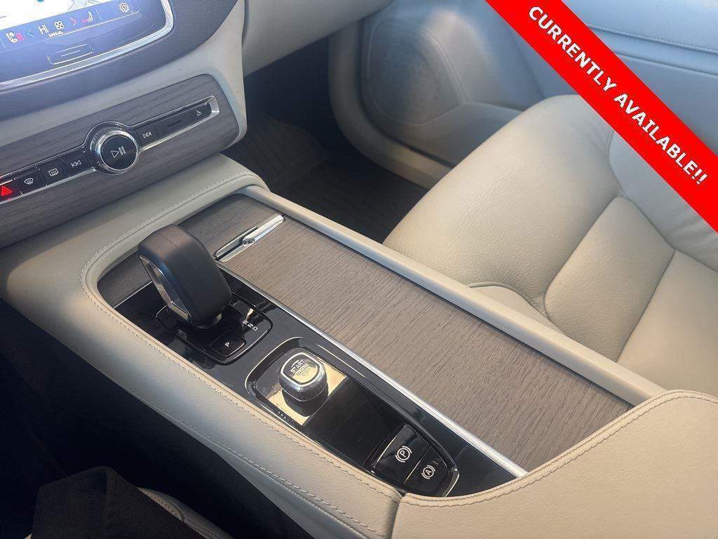 new 2025 Volvo XC90 car, priced at $71,475