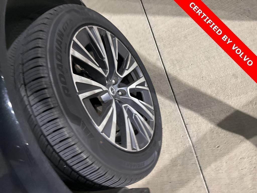 used 2022 Volvo XC90 car, priced at $33,000