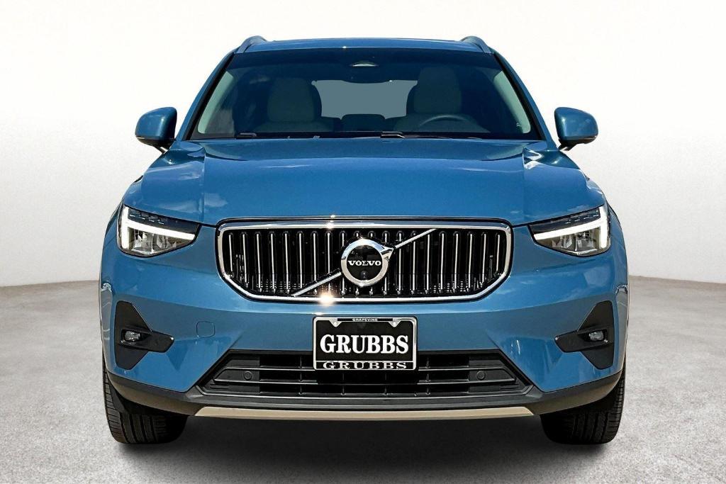 used 2023 Volvo XC40 car, priced at $32,000