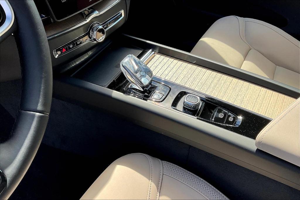 new 2026 Volvo XC60 car, priced at $57,985