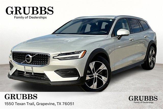 used 2020 Volvo V60 Cross Country car, priced at $31,500