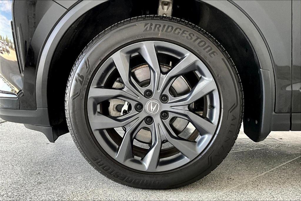 used 2024 Acura MDX car, priced at $47,900