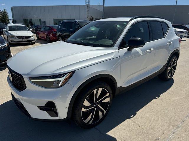 new 2024 Volvo XC40 car, priced at $45,500