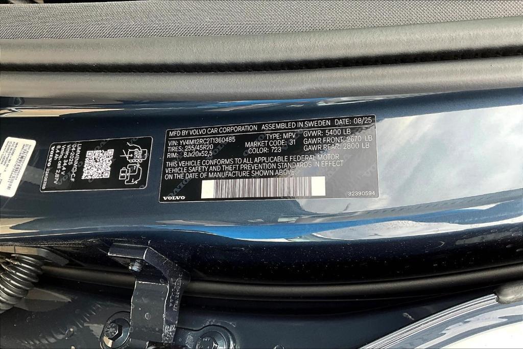 new 2026 Volvo XC60 car, priced at $57,985