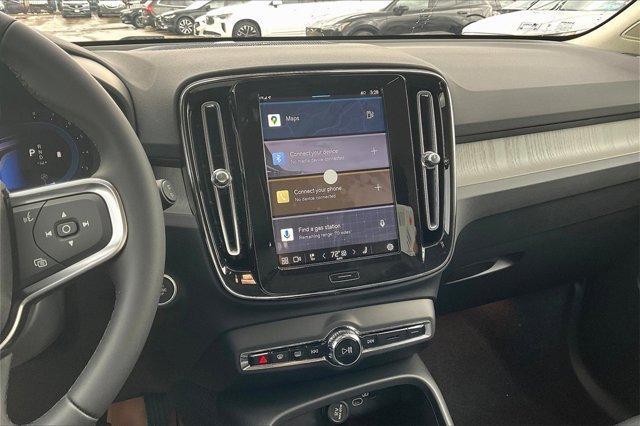 new 2025 Volvo XC40 car, priced at $48,565