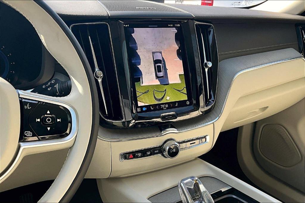 new 2025 Volvo XC60 car, priced at $60,660