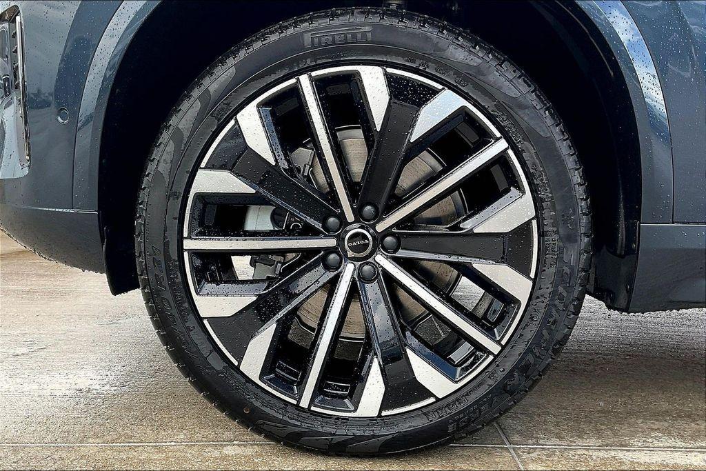new 2026 Volvo XC90 car, priced at $79,530