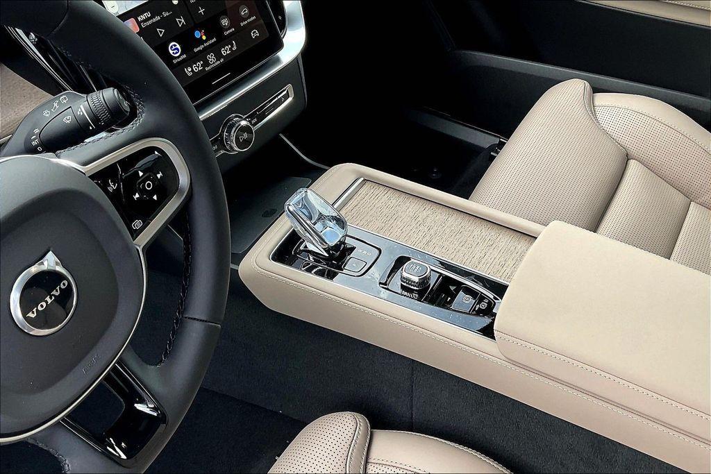 new 2026 Volvo XC90 car, priced at $79,530