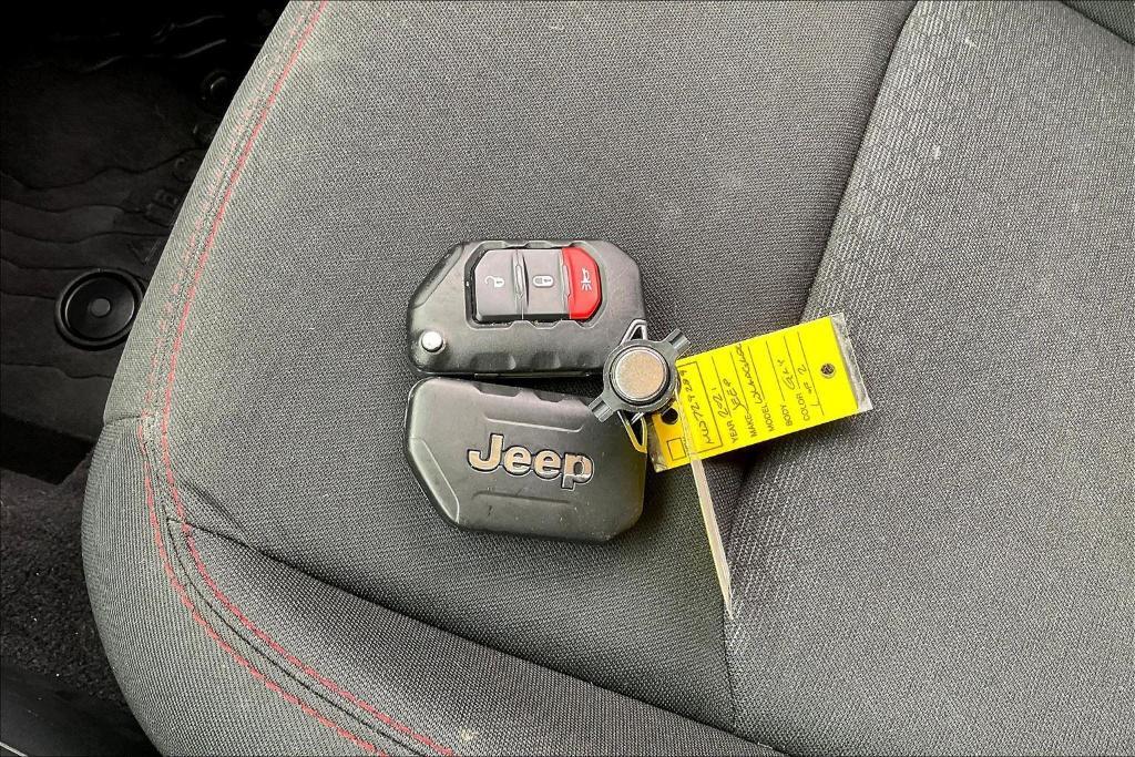 used 2021 Jeep Wrangler Unlimited car, priced at $35,000
