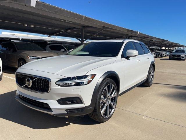 new 2025 Volvo V90 Cross Country car, priced at $68,935