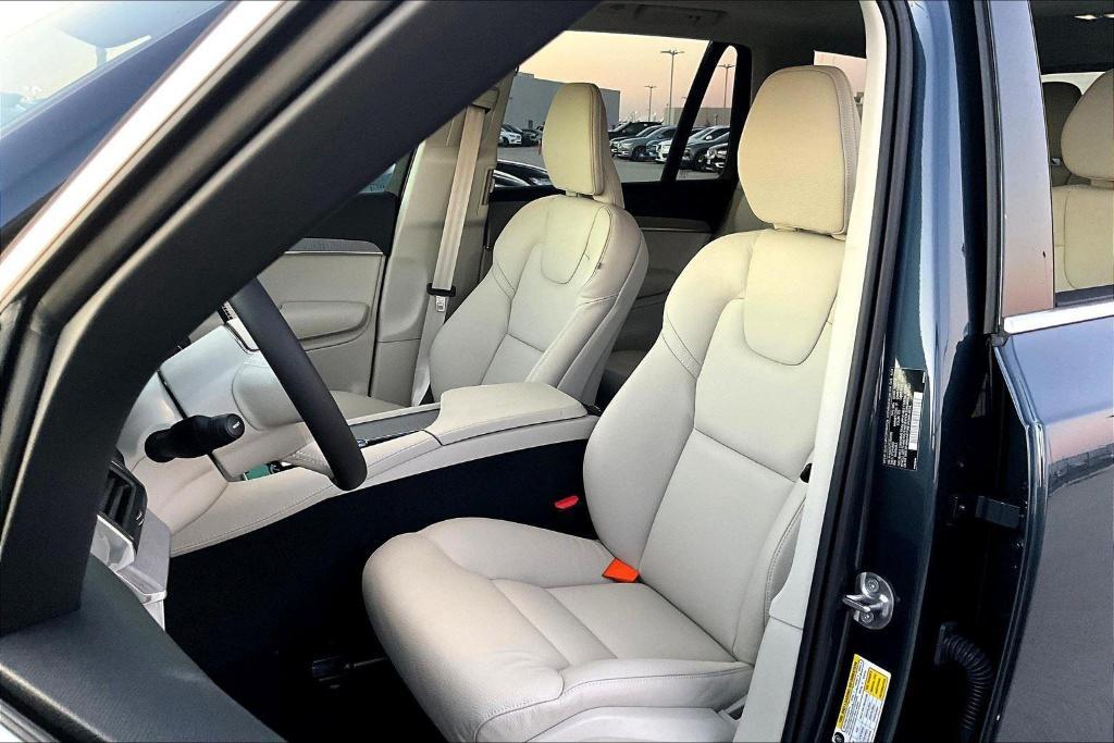 new 2025 Volvo XC90 car, priced at $63,595