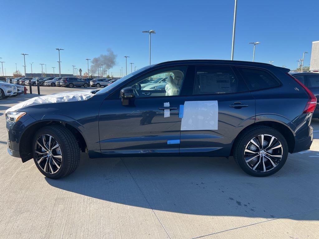 new 2025 Volvo XC60 car, priced at $54,585