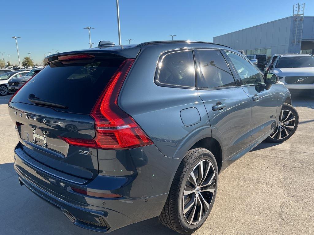new 2025 Volvo XC60 car, priced at $54,585