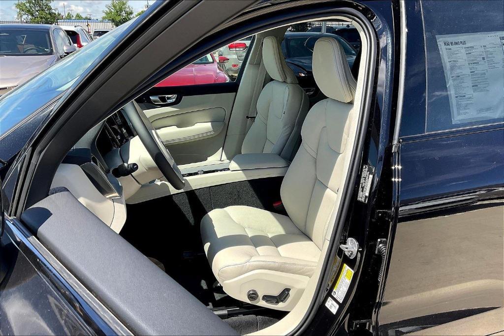 new 2025 Volvo XC60 car, priced at $55,360