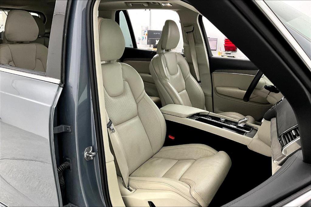 used 2022 Volvo XC90 Recharge Plug-In Hybrid car, priced at $51,895