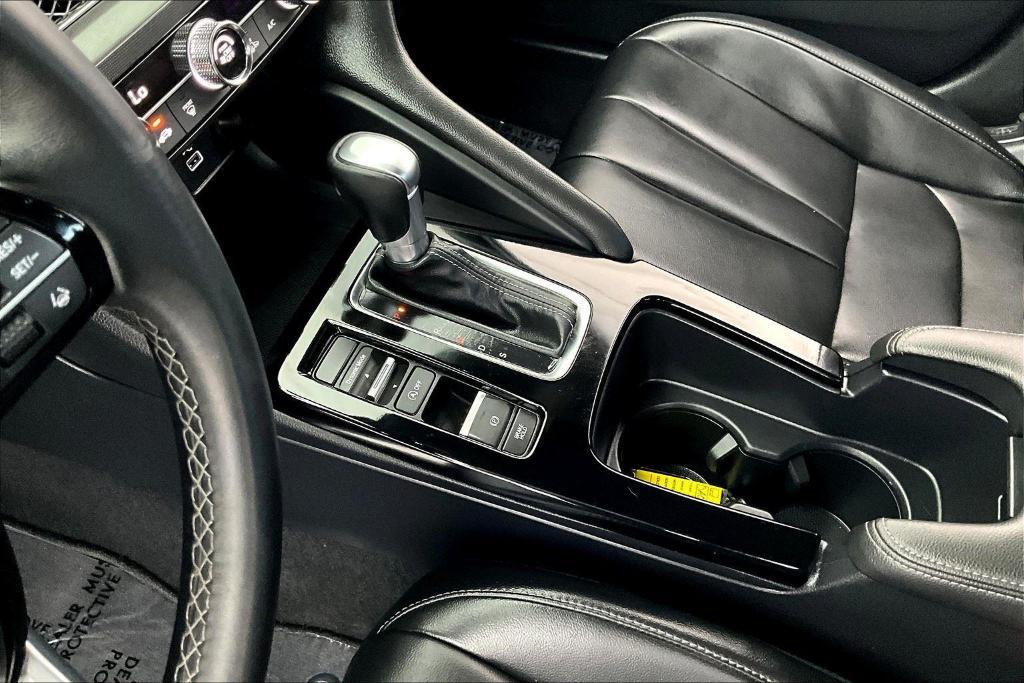 used 2025 Acura Integra car, priced at $29,995
