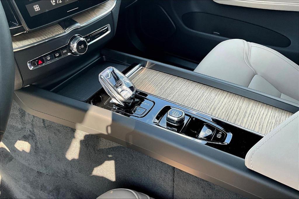 new 2026 Volvo XC60 car