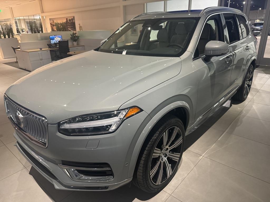 new 2025 Volvo XC90 car, priced at $67,265