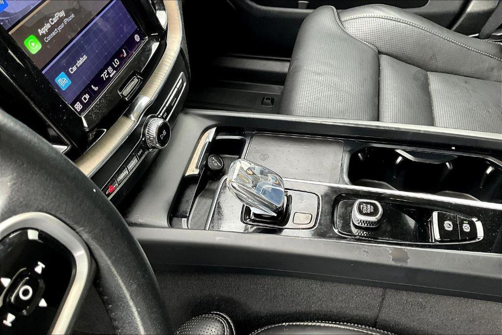 used 2022 Volvo XC60 car, priced at $40,900