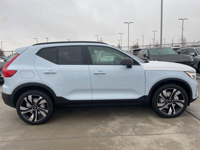 new 2025 Volvo XC40 car, priced at $49,790