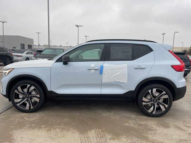 new 2025 Volvo XC40 car, priced at $49,790