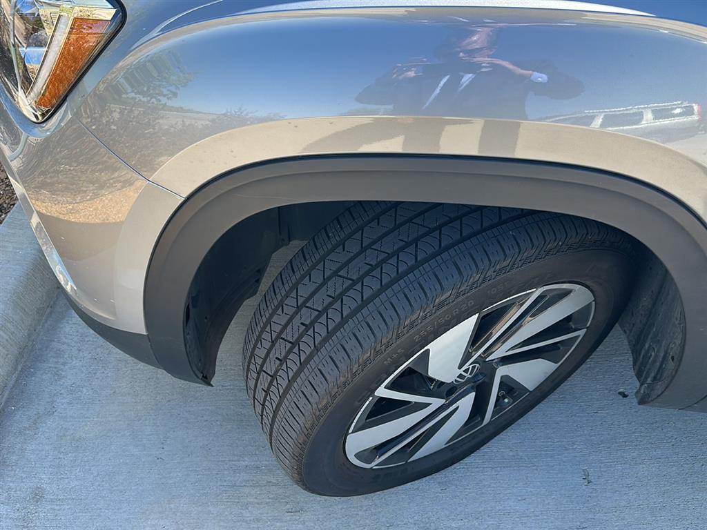 used 2024 Volkswagen Atlas car, priced at $30,898