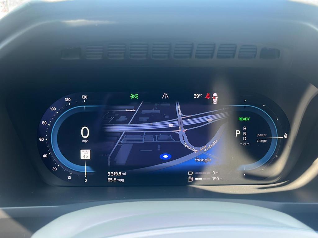 used 2024 Volvo XC90 Recharge Plug-In Hybrid car, priced at $60,000