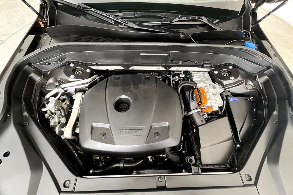 used 2024 Volvo XC90 Recharge Plug-In Hybrid car, priced at $58,000