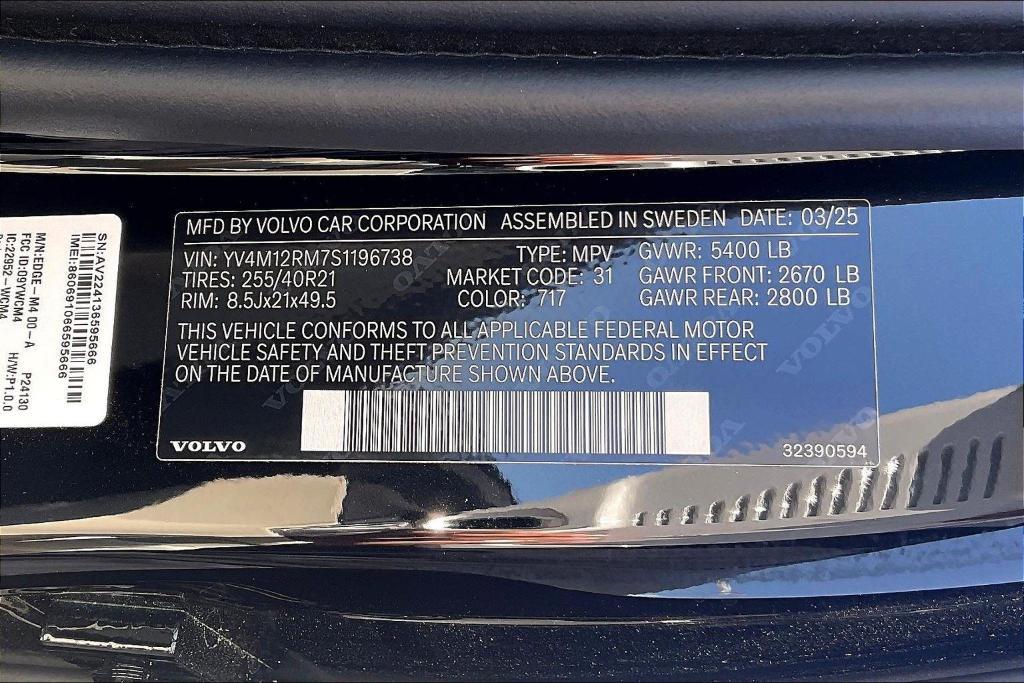 new 2025 Volvo XC60 car, priced at $60,865