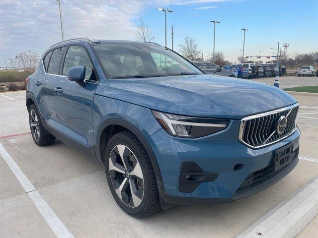 used 2023 Volvo XC40 car, priced at $31,300