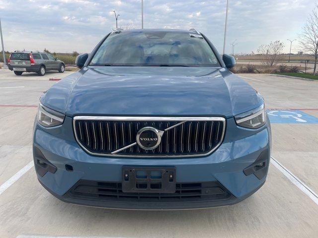 used 2023 Volvo XC40 car, priced at $31,300