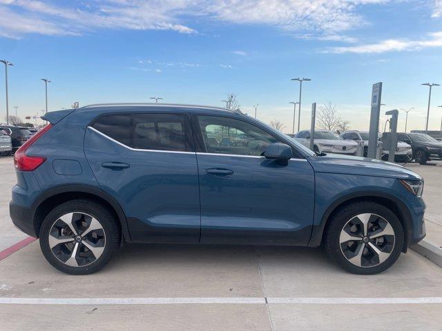 used 2023 Volvo XC40 car, priced at $31,300