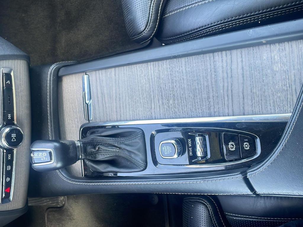 used 2021 Volvo XC90 car, priced at $32,000