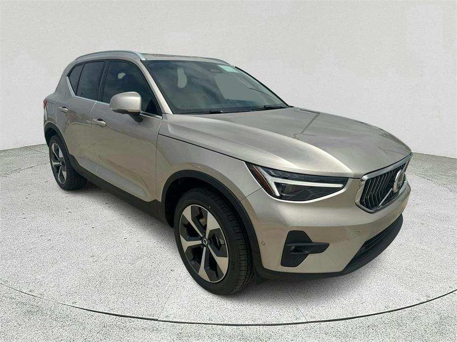 new 2024 Volvo XC40 car, priced at $43,500