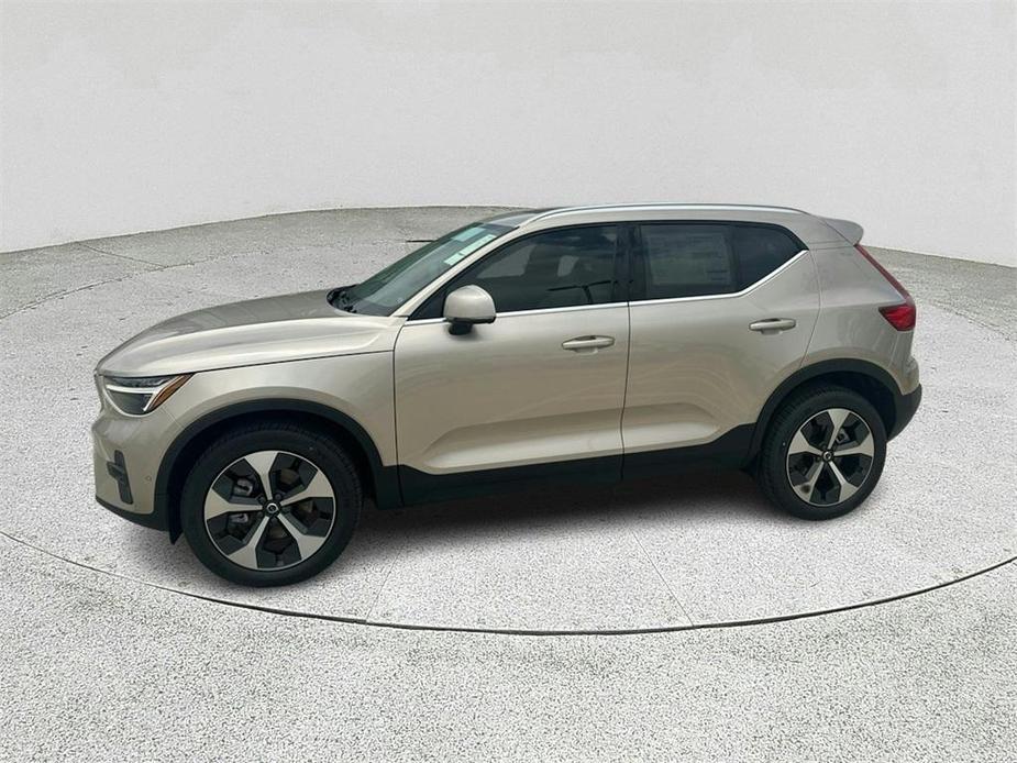 new 2024 Volvo XC40 car, priced at $43,500