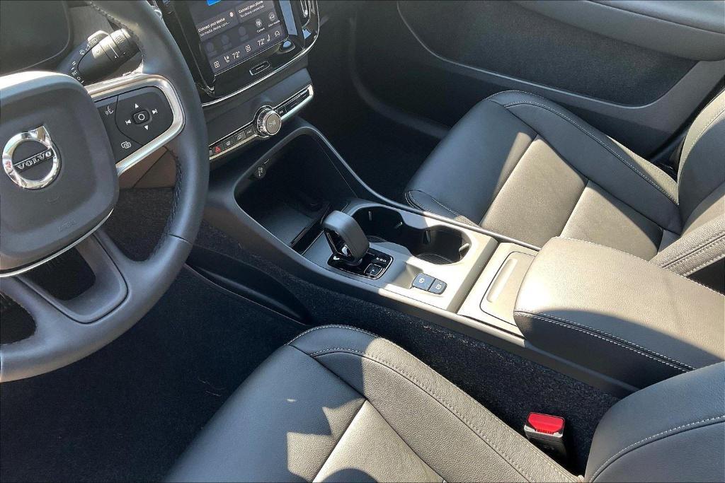 new 2026 Volvo XC40 car, priced at $40,345