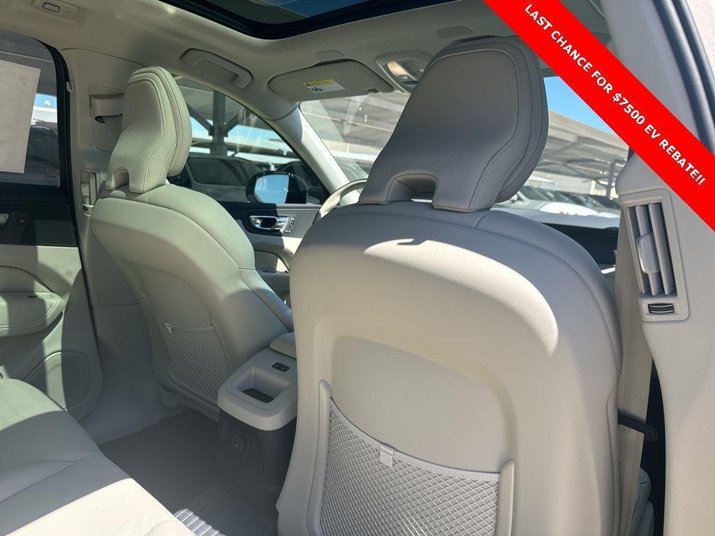 new 2025 Volvo XC60 Plug-In Hybrid car, priced at $49,735