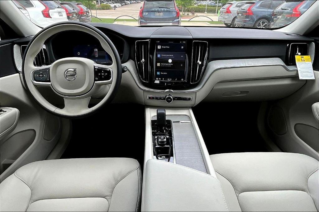new 2025 Volvo XC60 Plug-In Hybrid car