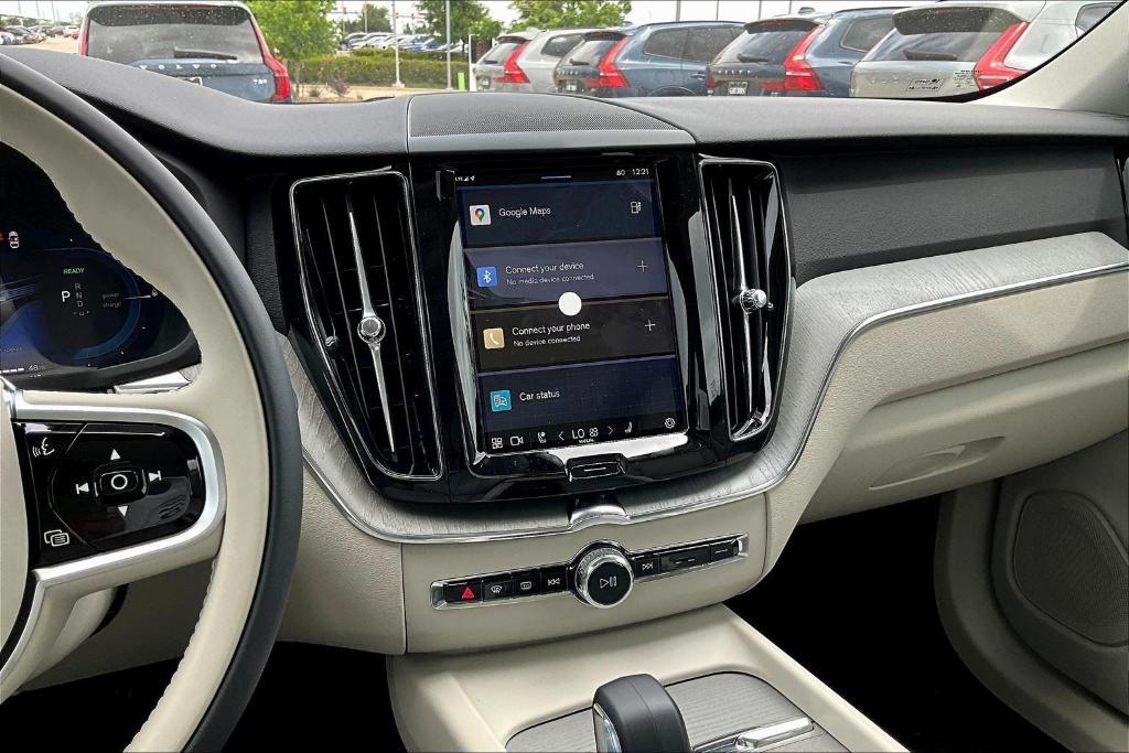 new 2025 Volvo XC60 Plug-In Hybrid car