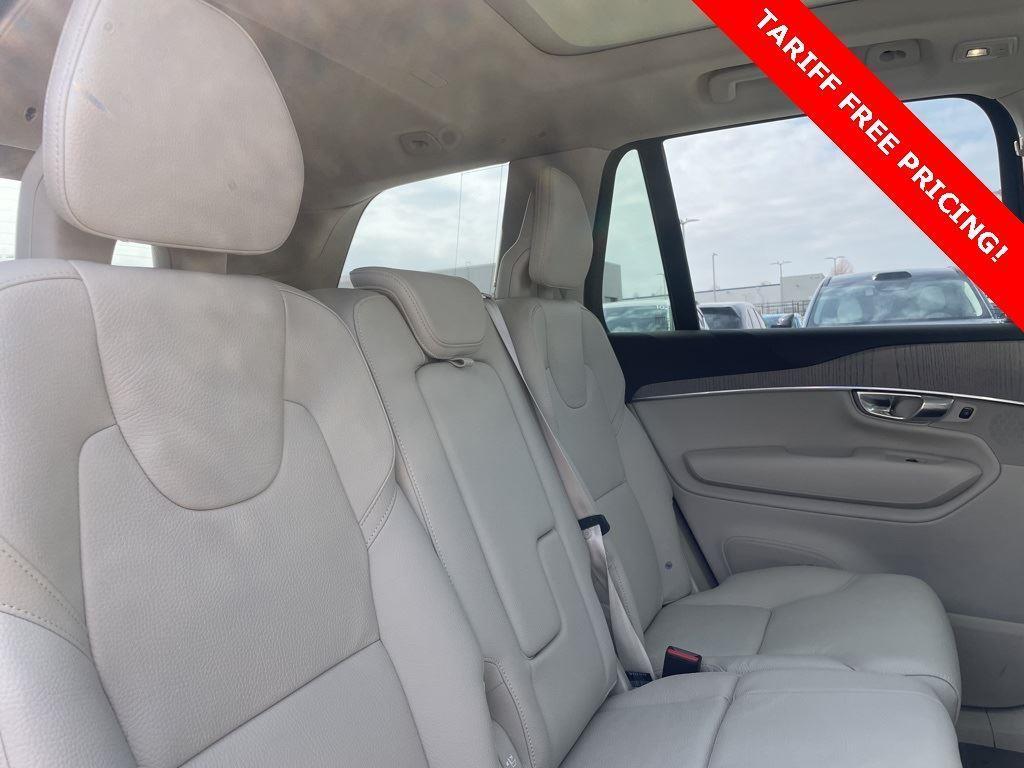 new 2025 Volvo XC90 car, priced at $64,300